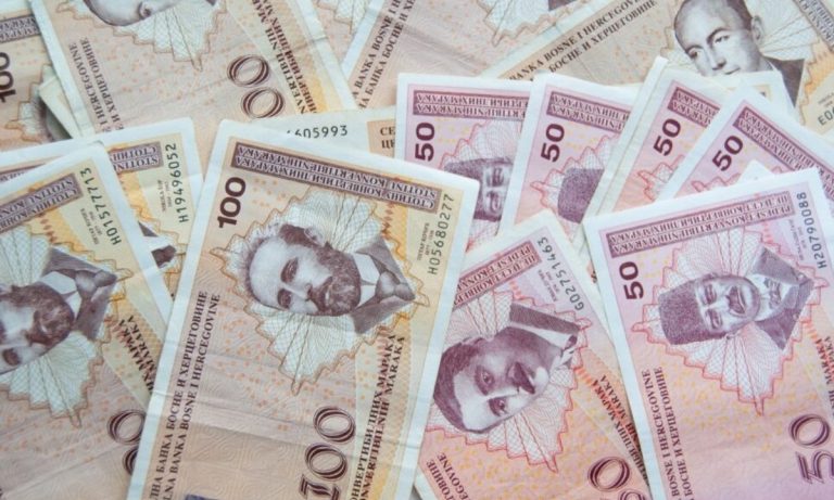 Prosječna plata u BiH 1.684 KM, a poznato i ko najmanje zarađuje