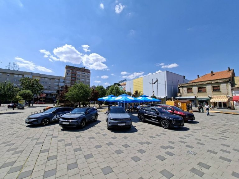 AC Nešković organizuje veliku promociju vozila Opel, Geely i KIA na gradskom trgu u Bijeljini